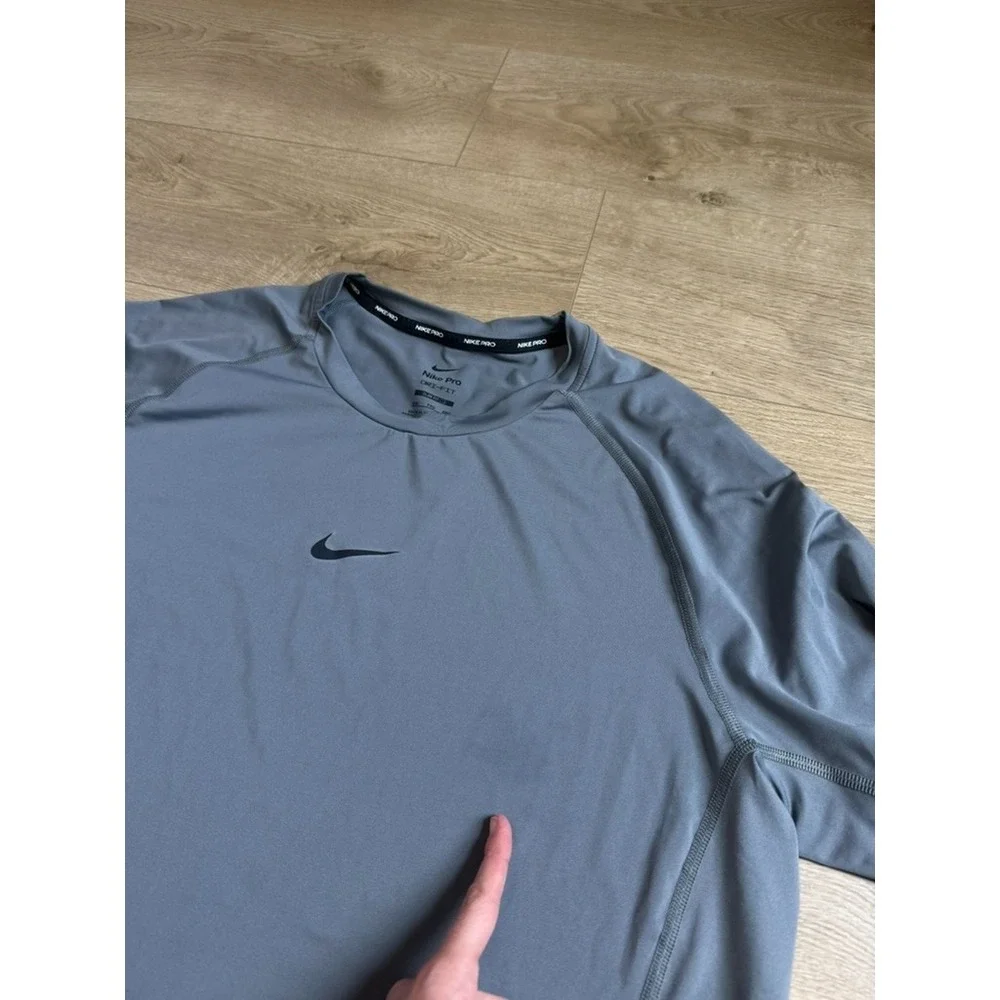 EUC Mens Nike Pro dri fit slim fit gray long sleeve athletic tshirt size XXL